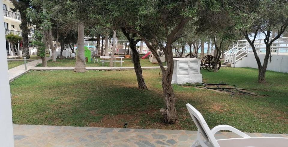 Simos Magic Beach Hotel Apts Ayia Napa Esterno foto