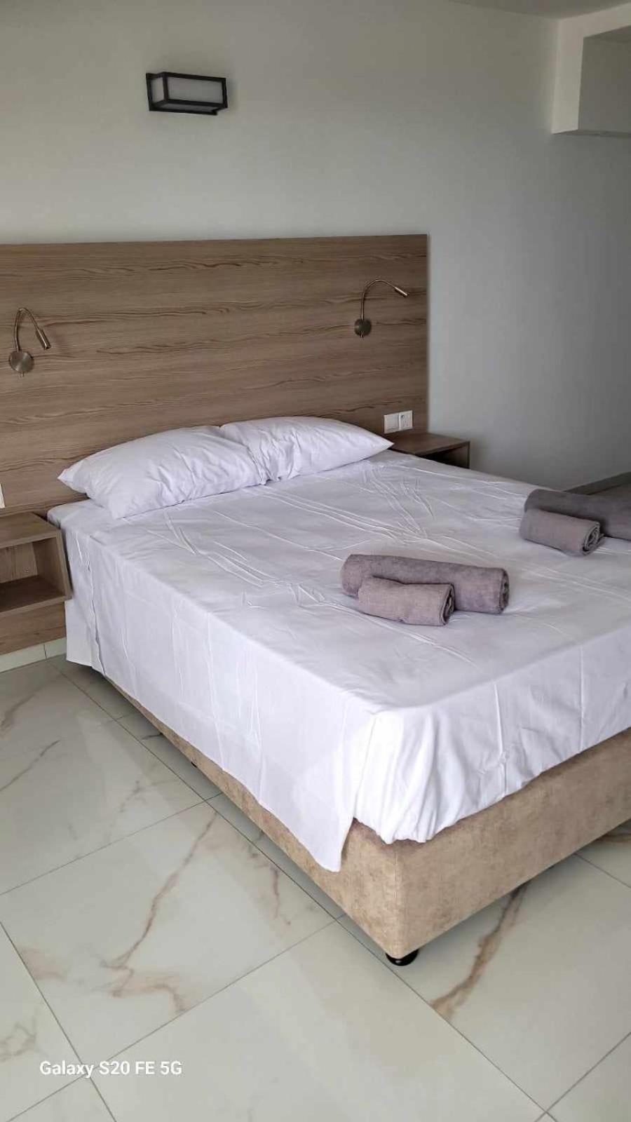 Simos Magic Beach Hotel Apts Ayia Napa Esterno foto