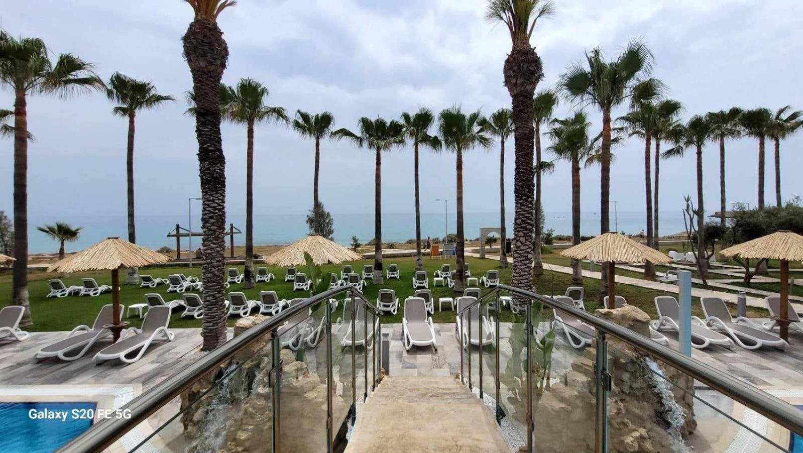Simos Magic Beach Hotel Apts Ayia Napa Esterno foto